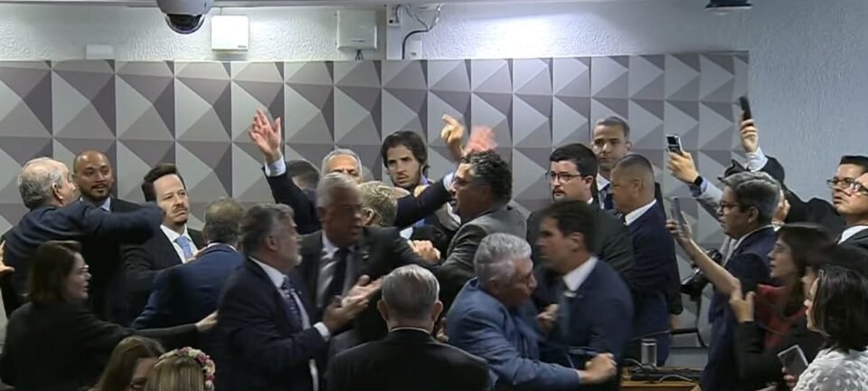Viana diz que indiciamento de ex-presidente do INSS confirma denúncias da CPMI 2 ocrente 1784067554