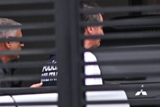 Moraes veta visita de Flávio a Bolsonaro e revela diferenças com tratamento dado a Lula em 2018 8 ocrente 1784074153