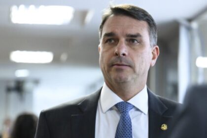 Carta de Jair Bolsonaro pode render multa de até R$ 25 mil à campanha de Flávio no TSE 6 ocrente 1784118260