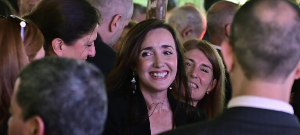 Vice de Milei chama ingleses de “piratas usurpadores” às vésperas da semifinal da Copa 2 ocrente 1784130875
