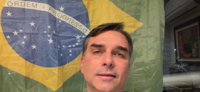 Flávio Bolsonaro contesta pesquisa Genial/Quaest e apoia selo de acurácia do TSE 2 ocrente 1784177642