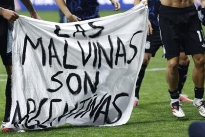 Londres pressiona Fifa a investigar faixa argentina sobre Malvinas exibida após semifinal 20 ocrente 1784206445