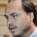Promotoria arquiva investigação sobre domicílio eleitoral de Carlos Bolsonaro 4 ocrente 1784255949