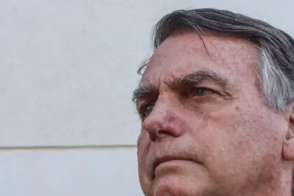 Bolsonaro apresenta crise de soluços por 36 horas e permanece sob observação médica 18 ocrente 1784420643