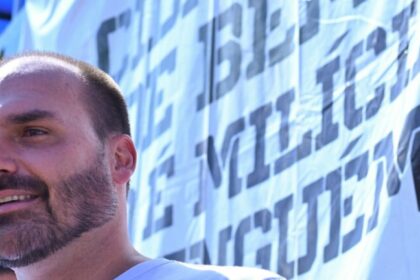 Governo Trump concede residência permanente nos EUA a Eduardo Bolsonaro e família 8 ocrente 1784608751