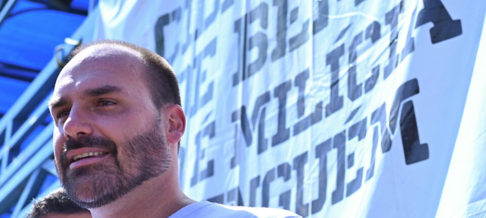 Governo Trump concede residência permanente nos EUA a Eduardo Bolsonaro e família 2 ocrente 1784608751