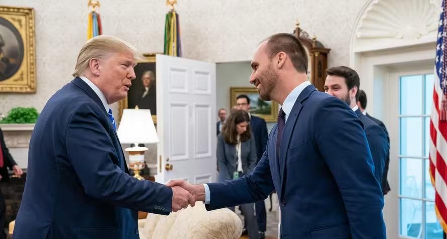 Governo dos EUA aprova green card para Eduardo Bolsonaro, esposa e filhos 2 ocrente 1784641161