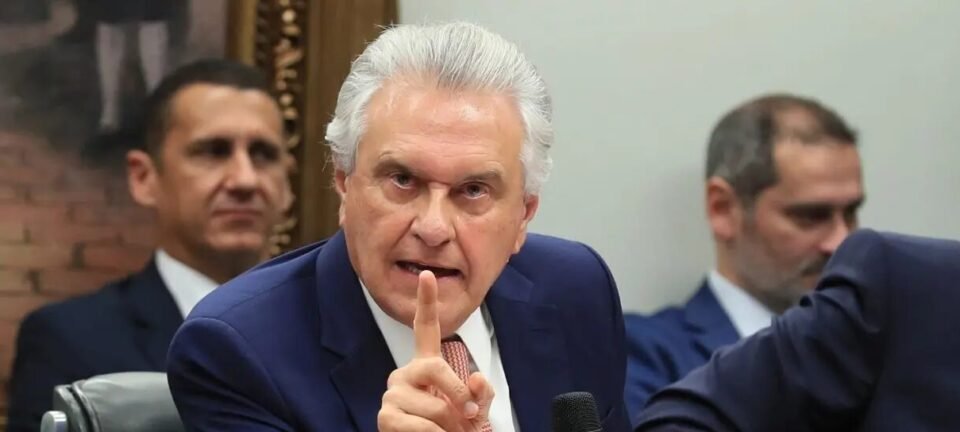 Caiado provoca Eduardo Bolsonaro com enquete da Disney após revelação de green card 2 ocrente 1784718547