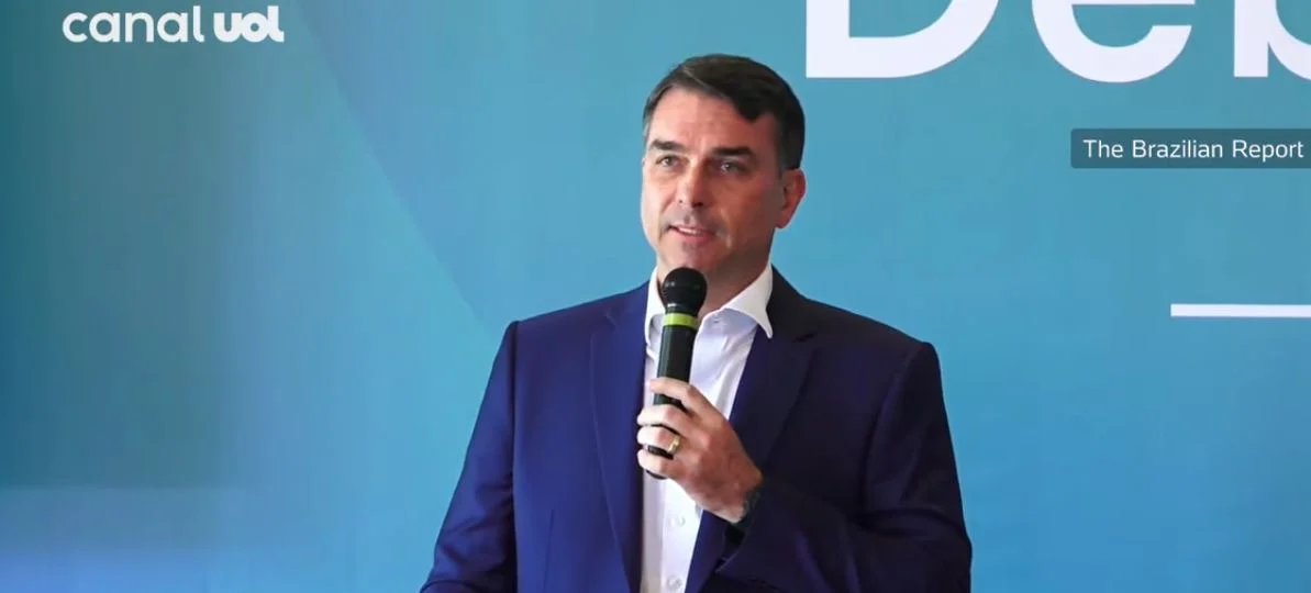 Flávio Bolsonaro pede mais observadores estrangeiros para 2026 e reafirma confiança nas urnas 2 ocrente 1784721244
