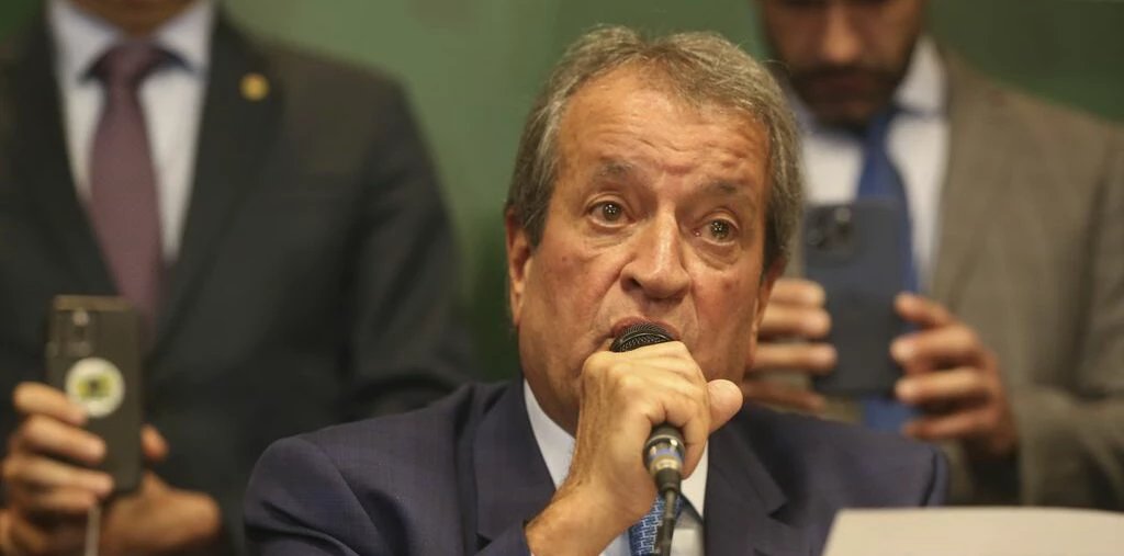 Valdemar Costa Neto afirma que Jair Bolsonaro definirá nome do vice de Flávio 2 ocrente 1784734756