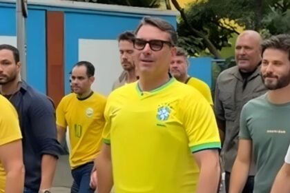 Sob ameaças de morte, Flávio contrata escolta e aumenta vigilância em casa 6 ocrente 1784818448