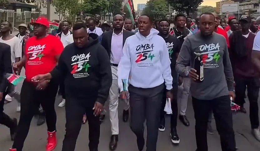 Jovens conduzem marcha de oração no centro de Nairóbi e declaram: “O Quênia pertence a Jesus” 2 ocrente 1784827460