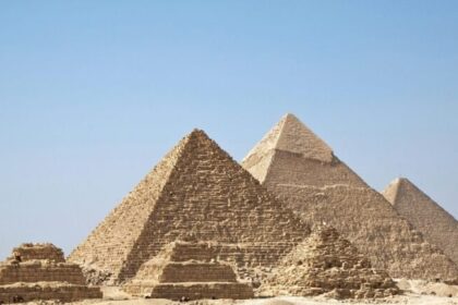 Frequência única e base maciça explicam por que Pirâmide de Gizé sobrevive a terremotos há 4.600 anos 2 ocrente 1784830161