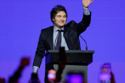 Milei visitará São Paulo, receberá Ordem do Ipiranga e se reúne com Flávio Bolsonaro, Tarcísio e Ricardo Nunes 8 ocrente 1784838258