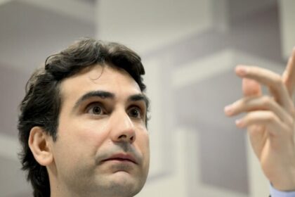 Galípolo aponta manutenção de Selic elevada por período prolongado para conter inflação 2 ocrente 1784918340