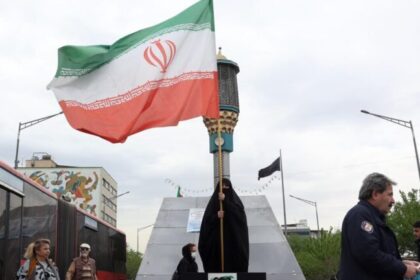 Kuwait e Bahrein teriam bombardeado depósitos de armas no Irã, aponta WSJ 2 ocrente 1784949859