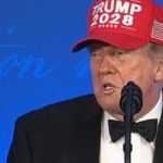 Trump veste boné “Trump 2028” e faz piada sobre quarto mandato em jantar com imprensa 4 ocrente 1784992148