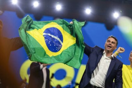 Especialista diz que vídeo com IA não ameaça mandato de Flávio Bolsonaro 6 ocrente 1785163150