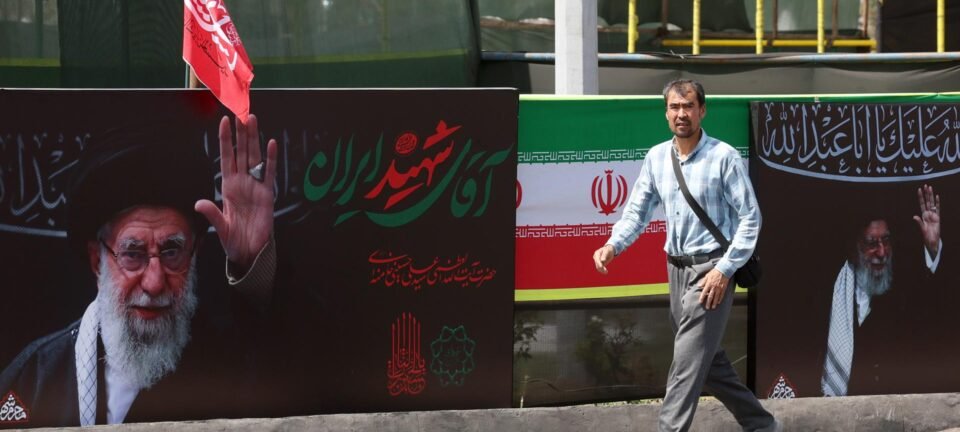 Irã enforca dois manifestantes em praça de Isfahan; total de execuções em 2026 chega a 424 2 ocrente 1785236960