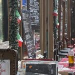 Lojas de selos lutam para sobreviver na passagem coberta mais antiga de Paris 4 ocrente 1785245052