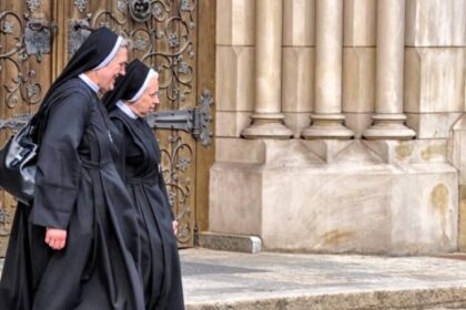 Rede de freiras católicas presta apoio a 1,2 milhão de vítimas de tráfico humano em 2025 4 ocrente 1785343153