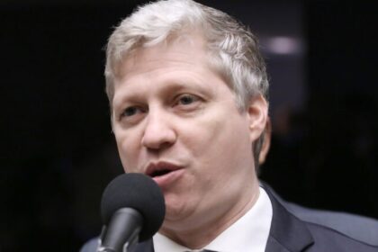 Justiça barra pedido do PT e isenta Van Hattem por chamar Lula de “ladrão” 10 ocrente 1785361153