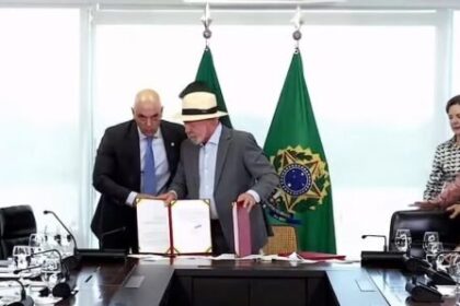 Após sancionar Pix Pensão, Lula convida Moraes para um café no Planalto 16 ocrente 1785369246