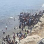 Chegada repentina de 50 mil migrantes a Ceuta mobiliza Igreja e acende alerta na Espanha 4 ocrente 1785531254