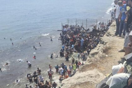 Chegada repentina de 50 mil migrantes a Ceuta mobiliza Igreja e acende alerta na Espanha 16 ocrente 1785531254