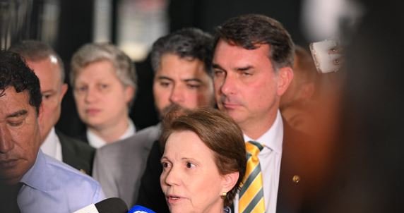 Flávio Bolsonaro insiste em Tereza Cristina para vice mesmo após PP declarar neutralidade 2 ocrente 1785534909
