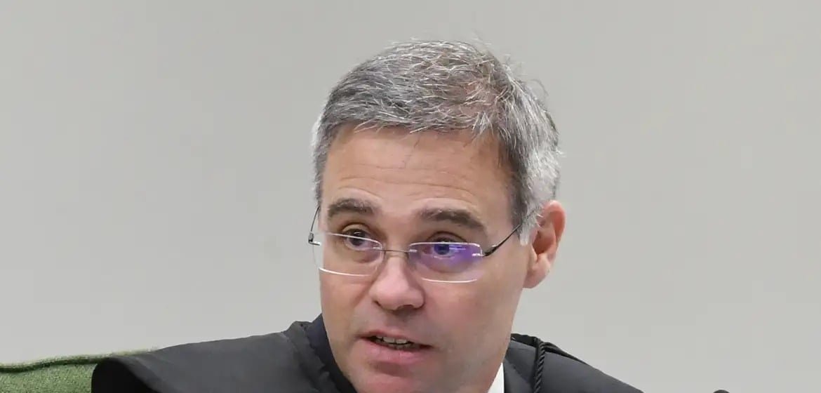 PF tenta impedir que investigação sobre Lulinha fique sob relatoria de André Mendonça 2 ocrente 1785541185