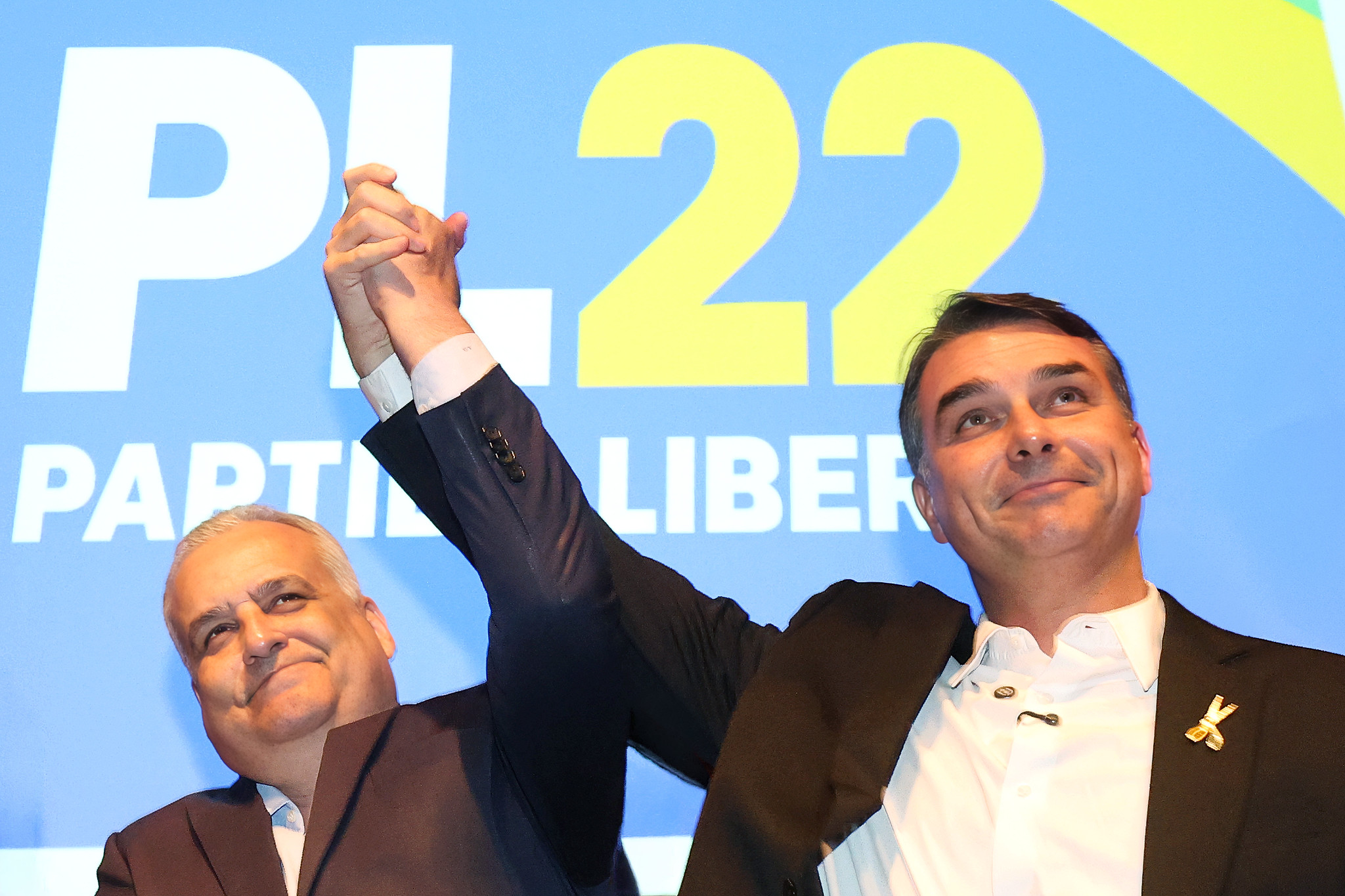Mensagens de Lulinha levantam suspeitas de tráfico de influência e favorecem Flávio Bolsonaro 2 55445261718 7422ce5ba2 k