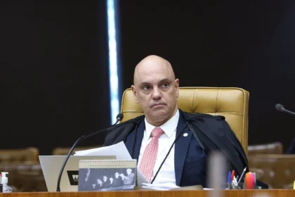 Trump considera reimposição de sanções a Alexandre de Moraes, segundo veículo de comunicação 2 Alexandre de Moraes STF 1