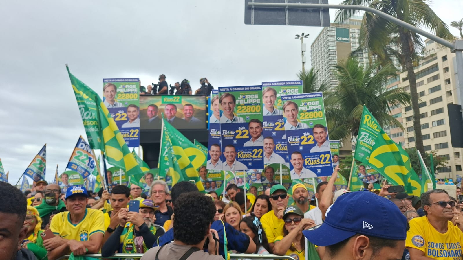 Ausência de Jair Bolsonaro marca o lançamento da campanha de Flávio em Copacabana 2 WhatsApp Image 2026 08 16 at 15.47.14