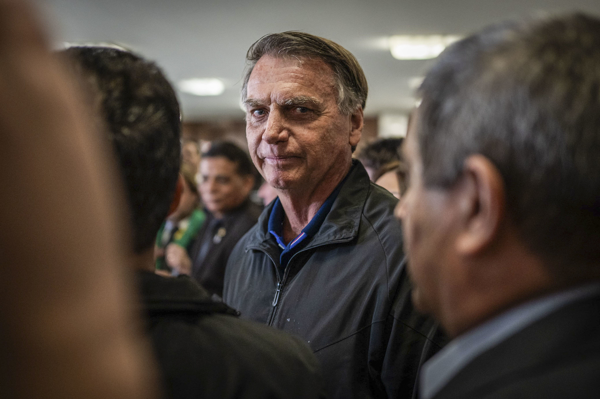 Moraes permite tratamento dentário a Bolsonaro, mas nega clínica da esposa de Flávio 2 bolsonaro