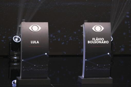 Próximos debates presidenciais na TV: ausências de Lula e Flávio Bolsonaro geram incertezas 7 debate band
