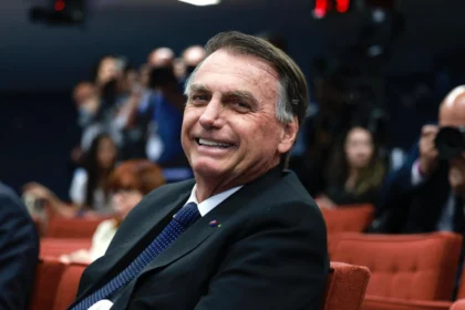 Jair Bolsonaro solicita permissão para consulta dental com a nora em Brasília 14 jair bolsonaro 1