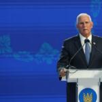 Líderes Mundiais e Cristãos se Reúnem em Kyiv para Orar pela Paz na Ucrânia 3 mike pence ukraine prayer breakfast