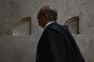 Gilmar Mendes e a Crise de Credibilidade no STF: A Invocação da Omertà 4 02 ed315.jpg