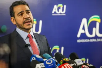 AGU processa plataformas de apostas por R$ 1 bilhão em danos coletivos 6 0d9a3353
