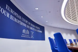 Pai cristão busca Justiça Europeia após proibição de ensinar Bíblia ao filho na Espanha 5 1662443240 tribunal europeu