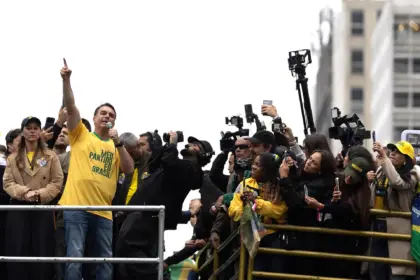 Flávio Bolsonaro solicita investigação no STF sobre filho de Sarney após denúncia de Karina Gama 4 3a1501024b369b0c4f3589c36ed1d75b5fb1eaf1w