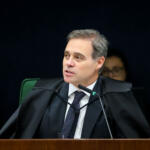 Mendonça critica Moraes em decisão que afasta diretores da PF 3 55473176815 811e95b906 k
