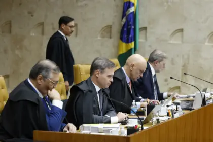 Propostas para restringir o poder dos ministros do STF emergem no Congresso 6 55505636547 8c6af66183 k