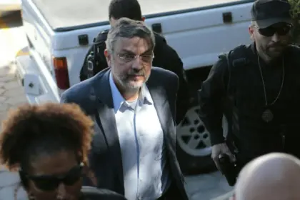 Lula apoia Dirceu nas eleições, enquanto Palocci permanece afastado após delação 5 829679f0 7d96 11e9 afc9 00505697492c wp