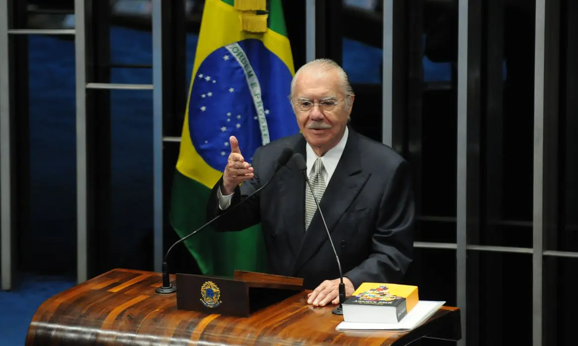 José Sarney permanece internado em SP para tratamento de pneumonia 1 941168 sarney.jpg