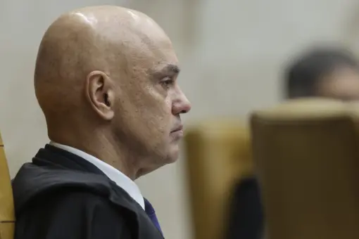Ascensão de Flávio Bolsonaro gera inquietação entre Moraes e aliados no STF 7 Alexandre de Moraes 2