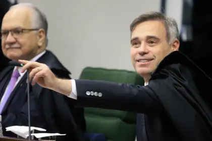 Fachin define regras para julgamento que pode investigar Alexandre de Moraes 3 Andre Mendonca Edson Fachin 1