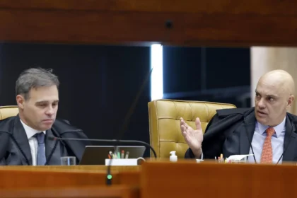 Empresários e personalidades se unem em manifesto por investigações no STF 3 Andre Mendonca e Alexandre de Moraes 2 2 scaled