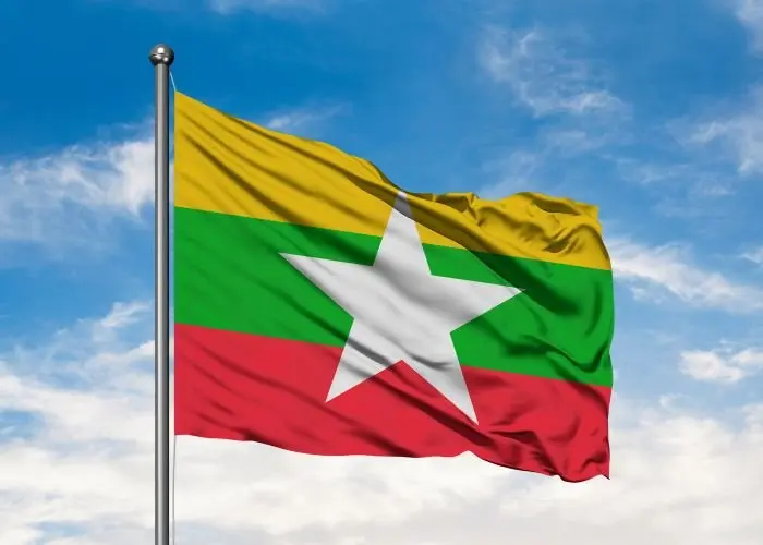 Pastor batista é morto em ataque militar em Mianmar 1 Bandeira de Mianmar Foto Canva Pro